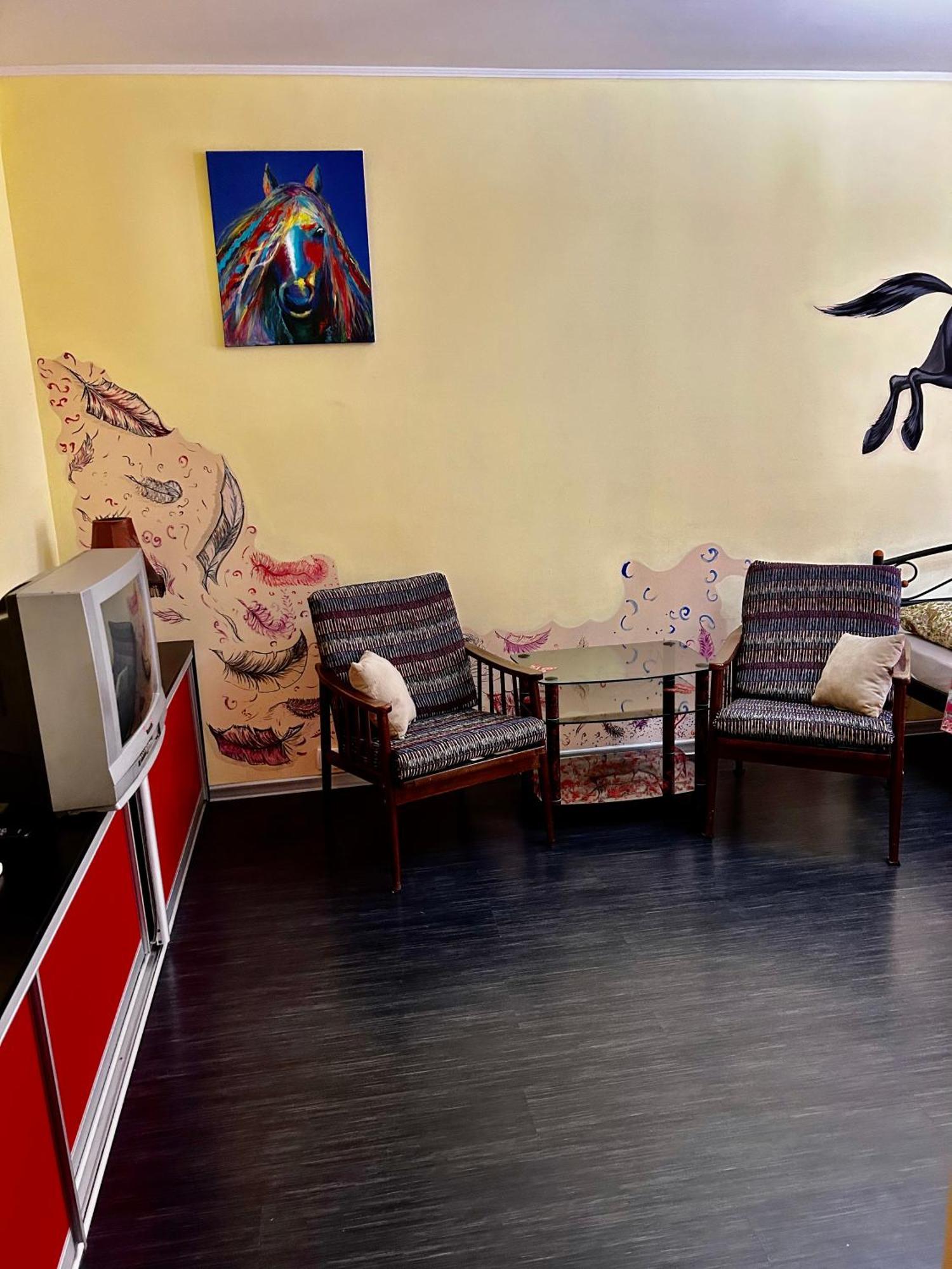 Apartment Near Train Station And Close To City Center Киев Екстериор снимка
